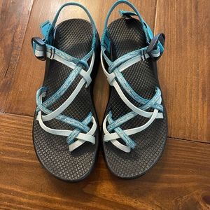 ⛰️ chacos - women’s 8 ⛰️